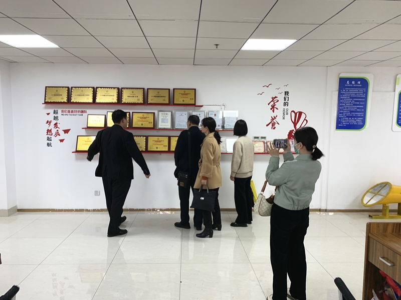 访企拓岗2 800.jpg 访企拓岗2 800.jpg
